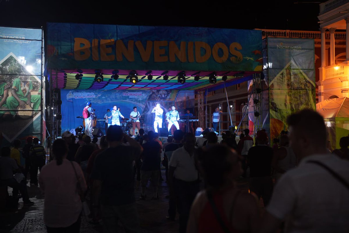 Al ritmo de Los Sabrosones de Wajira, familias disfrutaron de la Algarabía Cultural Chinandega y León visitan Granada 🤩🥳💃 #NicaraguaFascinanteIrresistible #NicaraguaÚnicaOriginal
