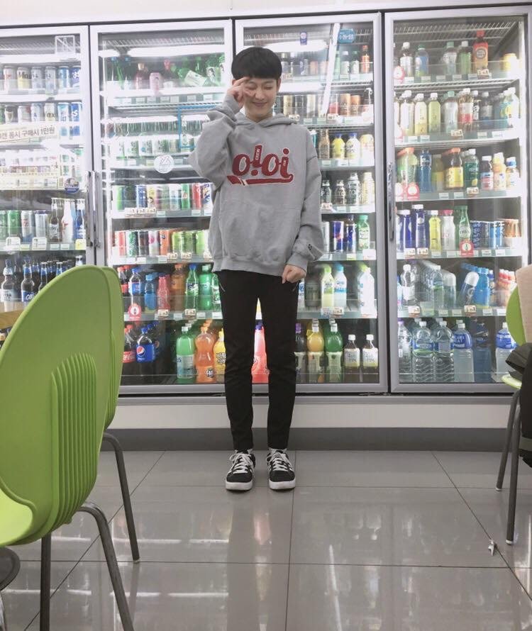 제이크 tweet media