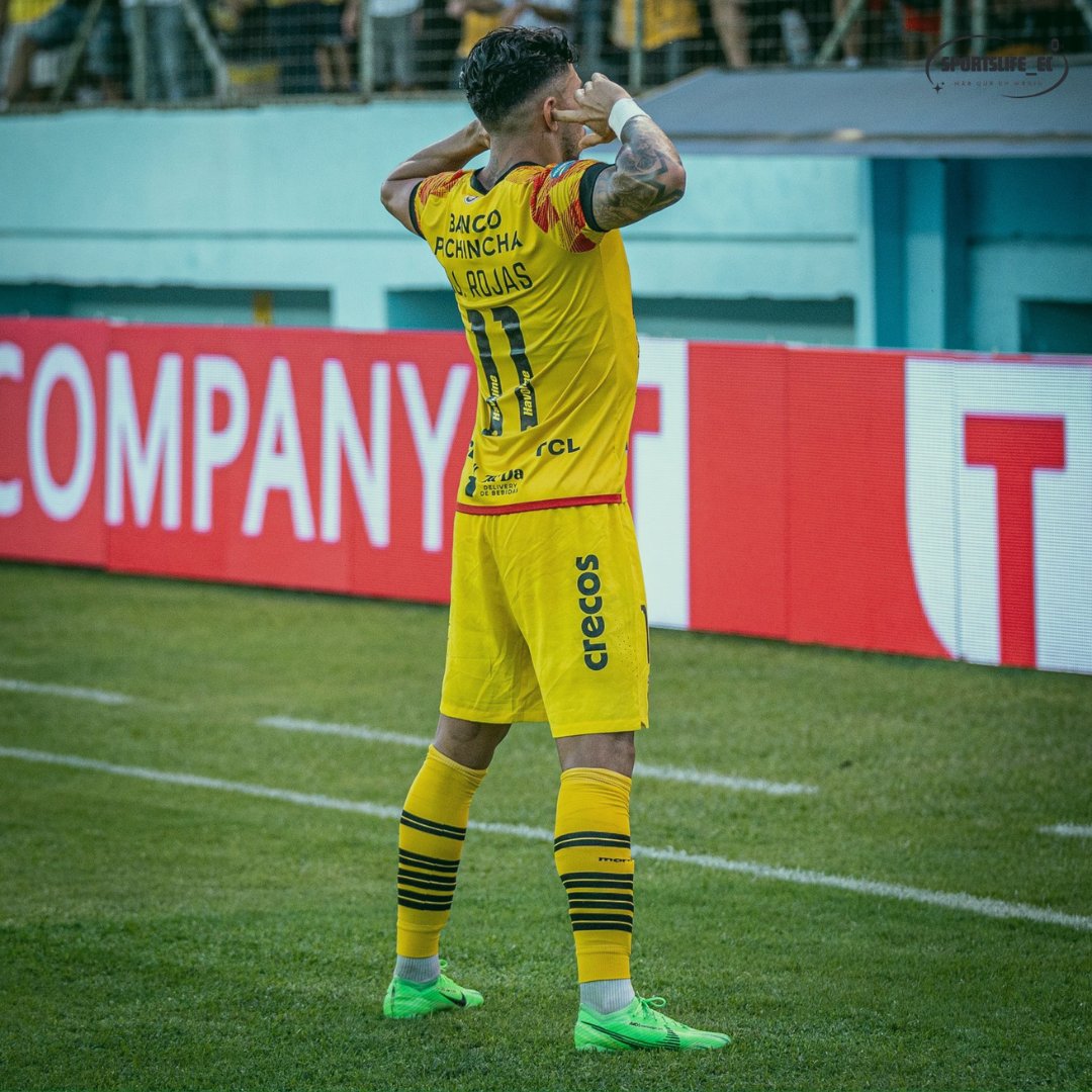 👉😎👈 ¡CON LA AMARILLA!

📌 El festejo de Joao Rojas al marcar su primer gol con #BarcelonaSC 🟡.

📸: @BarcelonaSC 

Auspicia: Pameshopec 📌