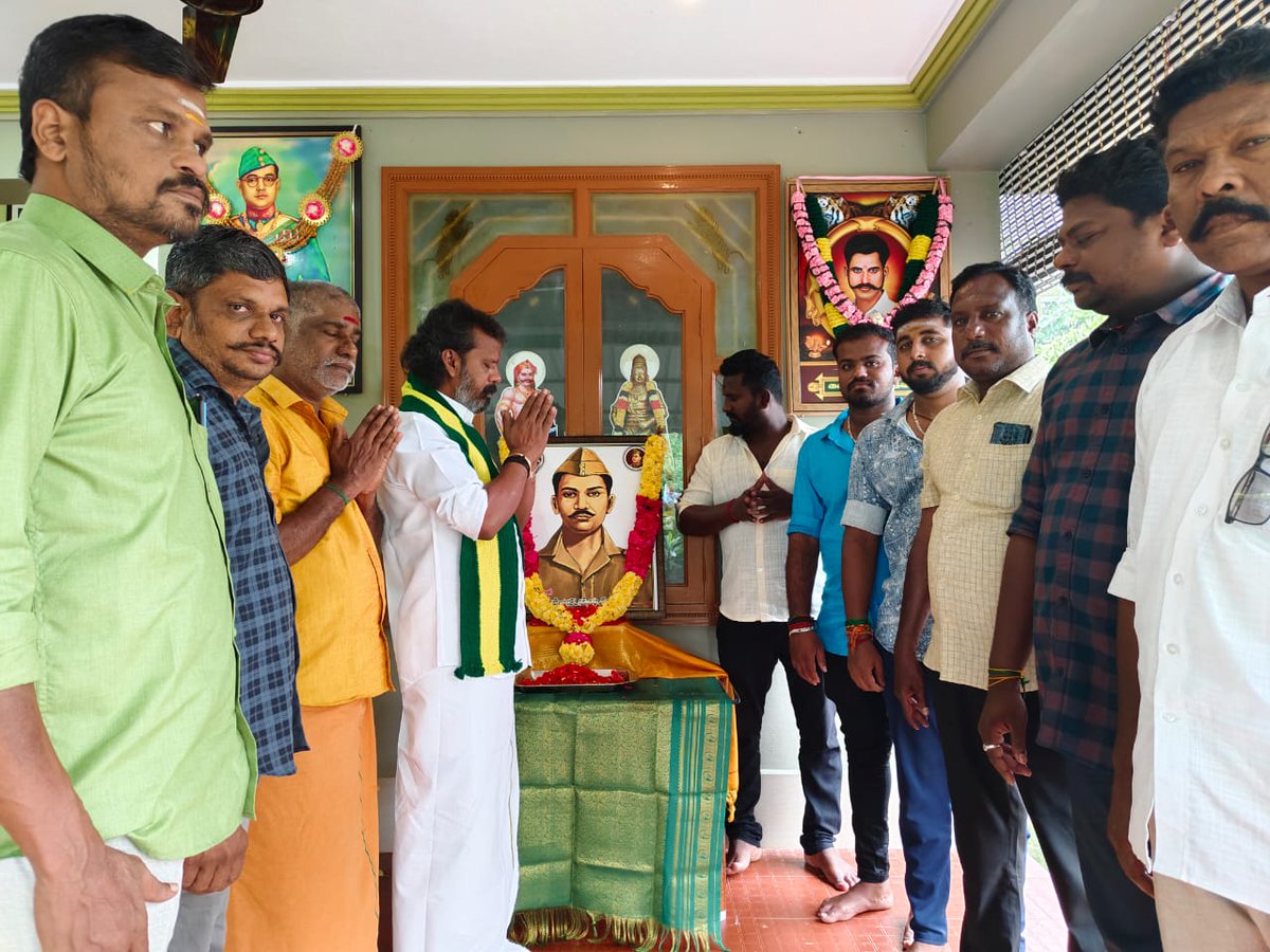 AruThevarOfficl's tweet photo. தஞ்சை மாவட்டம் வாட்டாக்குடியில் பிறந்து நேதாஜியால் ஈர்க்கப்பட்டு மலேசிய தொழிலாளர்களுக்காக போராடி, பின் டெல்டா விவசாய தொழிலாளர்களுக்காகவும் போராடி காவல்துறையால் சுடப்பட்டு உயிர் நீத்த  பொதுவுடைமை போராளி #வாட்டாக்குடி_இரணியன் அவர்களின் 74 வது நினைவு நாளில் வீரவணக்கம் செலுத்துகிறேன் https://t.co/tconWyg0Pf