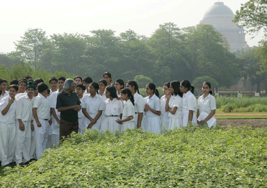 May 05, 2003: President Dr. A.P.J. Abdul Kalam interacts with children at the Herbal Garden developed by him in Rashtrapati Bhavan.