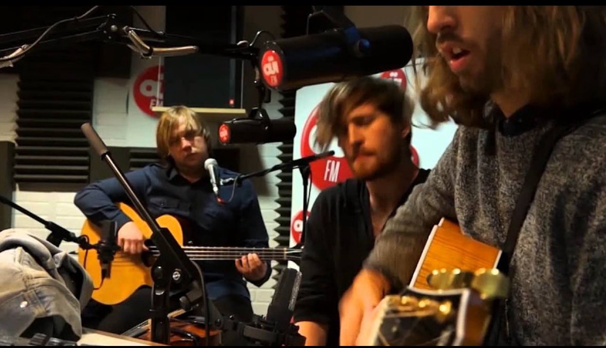 Imagine Dragons - The Cure Cover - Session Acoustique OÜI FM music.youtube.com/watch?v=MXWIug… @YouTubeMusicより