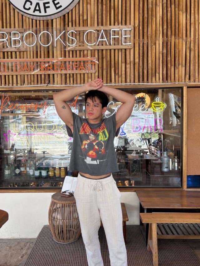 Sparkle_GMA's tweet photo. Prince Carlos is turning up the heat in Siargao! 🔥 

Check out these photos from his well-deserved vacation 🌴 

#PrinceCarlos https://t.co/4f4uShwJEi