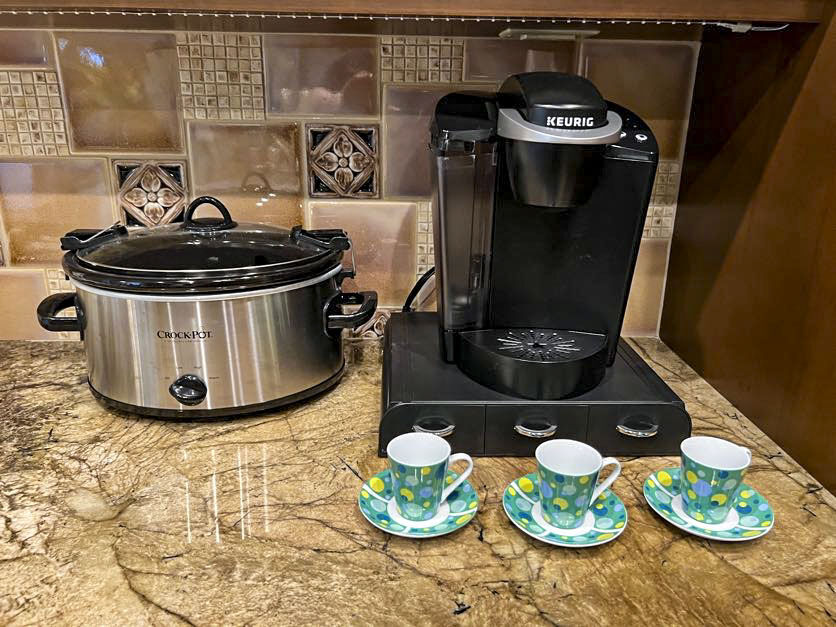 🍽️ Cook with style and savings! 

Enjoy 50% OFF on kitchen items at our Washington Estate Sale. 

📍7007 28 Mile Rd Washington, MI 48094
📅 May 03-05, 2024
🕒 10:00 am - 04:00 pm

Find everything you need to create culinary masterpieces! 

#KitchenStyle #WashingtonEstateSale #Est