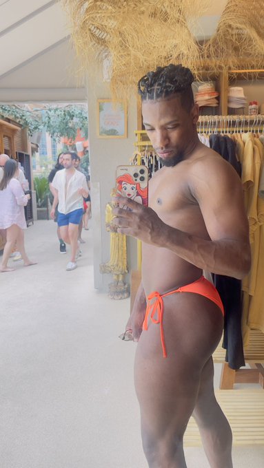 Even though lovers and friends is cancelled im still enjoying Vegas https://t.co/Z6N3lCaP1d