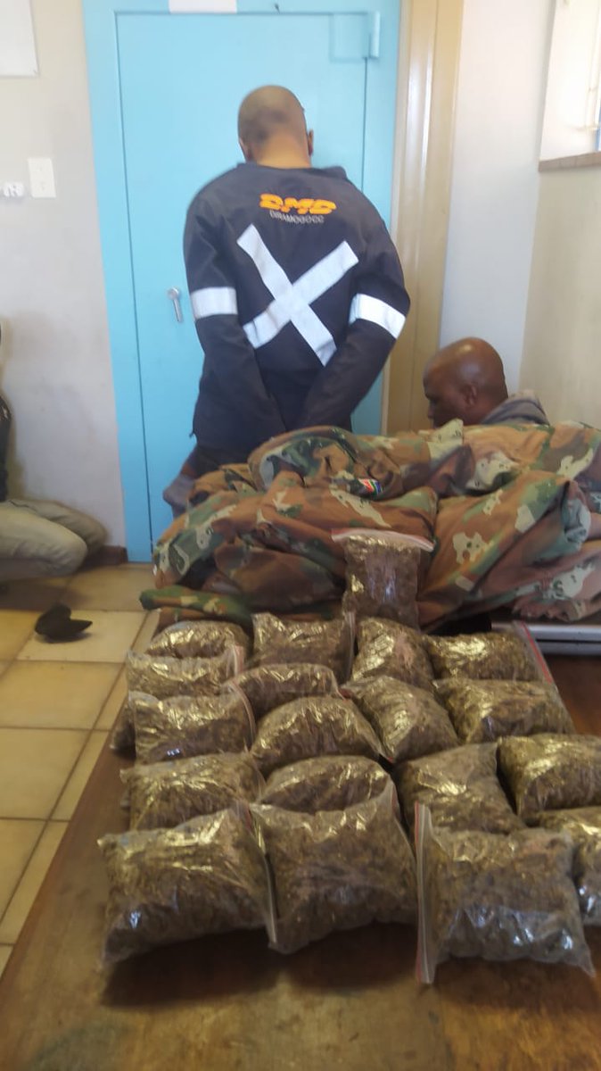 #sapsNC Nine male suspects were arrested during Operation Vala Umgodi in Postmasburg on 03/05 for illegal  possession of suspected drugs and possession of suspected stolen goods. The team also confiscated money, cell phones, drugs, suspected stolen SANDF uniforms, ammunition and…