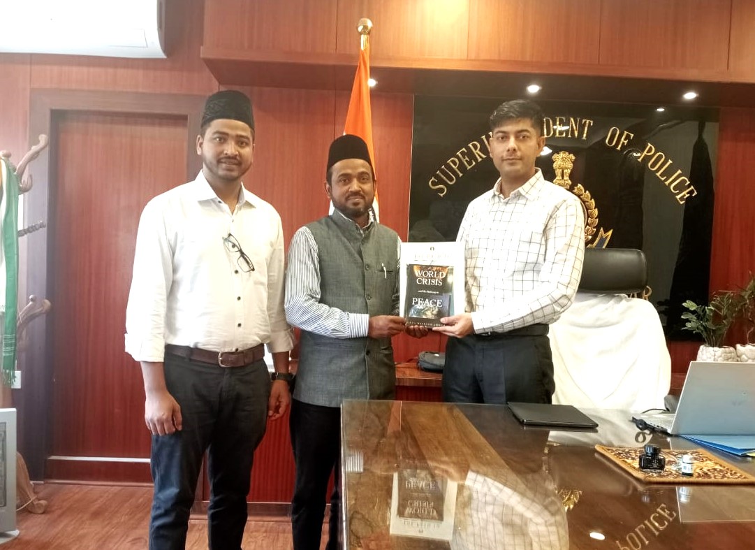 #Ahmadiyya Muslim representatives presenting the book 'World Crisis and the Pathway to Peace' to Mr Rohit Rajbir Singh IPS, S.P. #Itanagar, #ArunachalPradesh