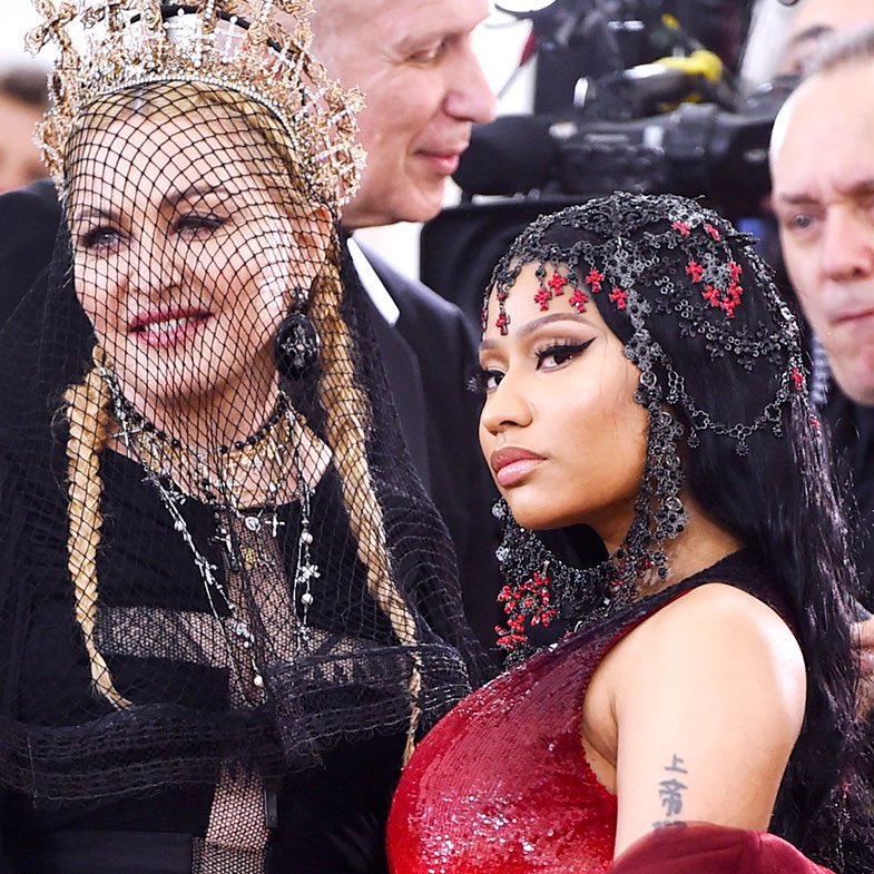 .@NICKIMINAJ is now the most viewed female rapper during a live show, after being featured in the #MadonnaCelebrationTourInRio with her verse from ‘Bitch I'm Madonna’ by @Madonna, who had an attendance of 2 million people. 🇧🇷