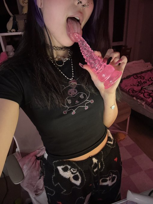 LIVE NOW  ,,  cum join me :3 https://t.co/CT2QYW6hZr 💗 https://t.co/4dVYbPGi8z