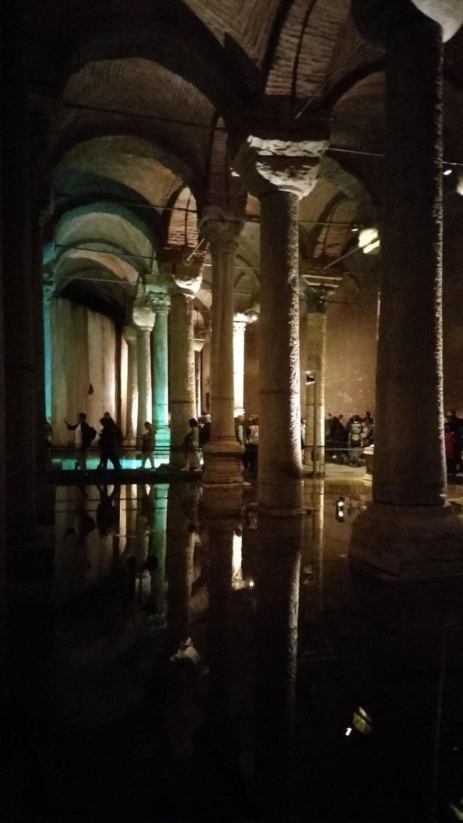 Not very happy with the restyling of what use to be one of my favourite secret location in Istanbul. #BasilicaCistern
#İstanbul