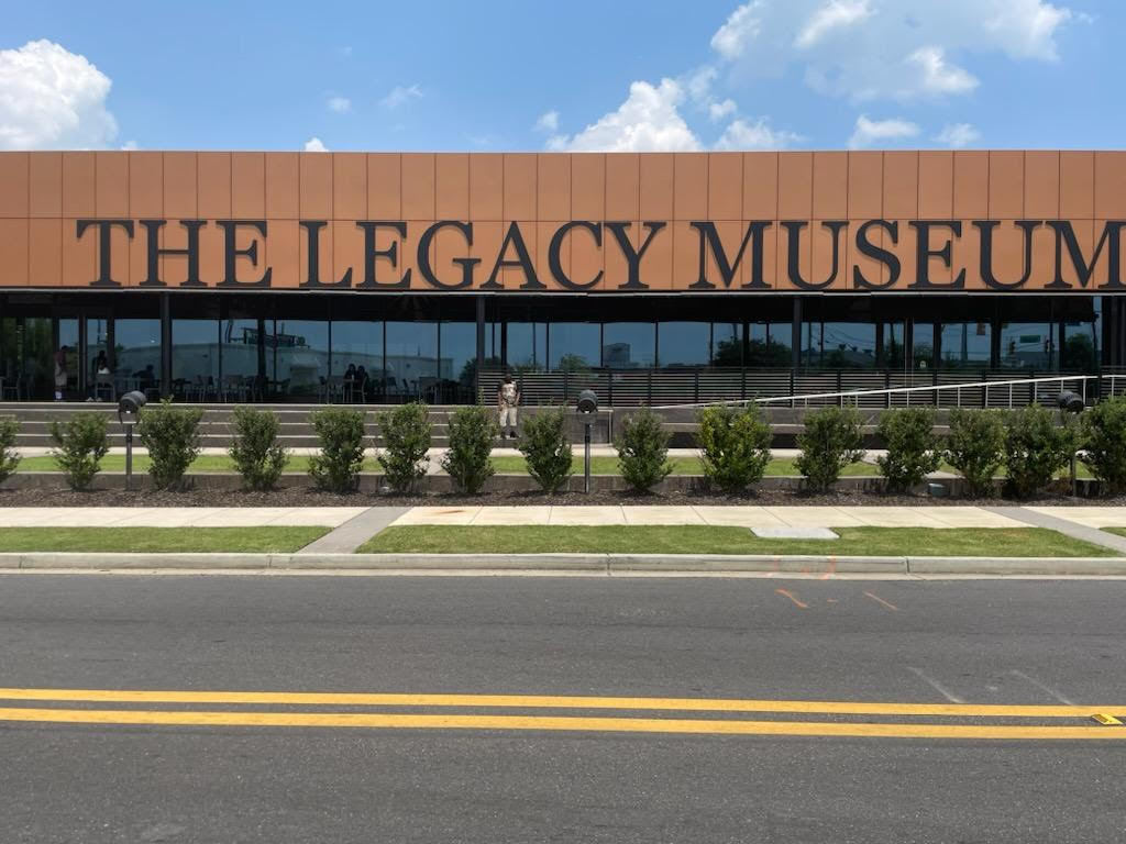 GullahGeecheeSC's tweet image. The terrible legacy of lynching in this country has left a ineldible stain on American history. Lynching is systematic killing of black people in this country from the 1830&apos;s to  the civil rights movement in 1950. Visit this museum in Montgomery, AL to learn more.