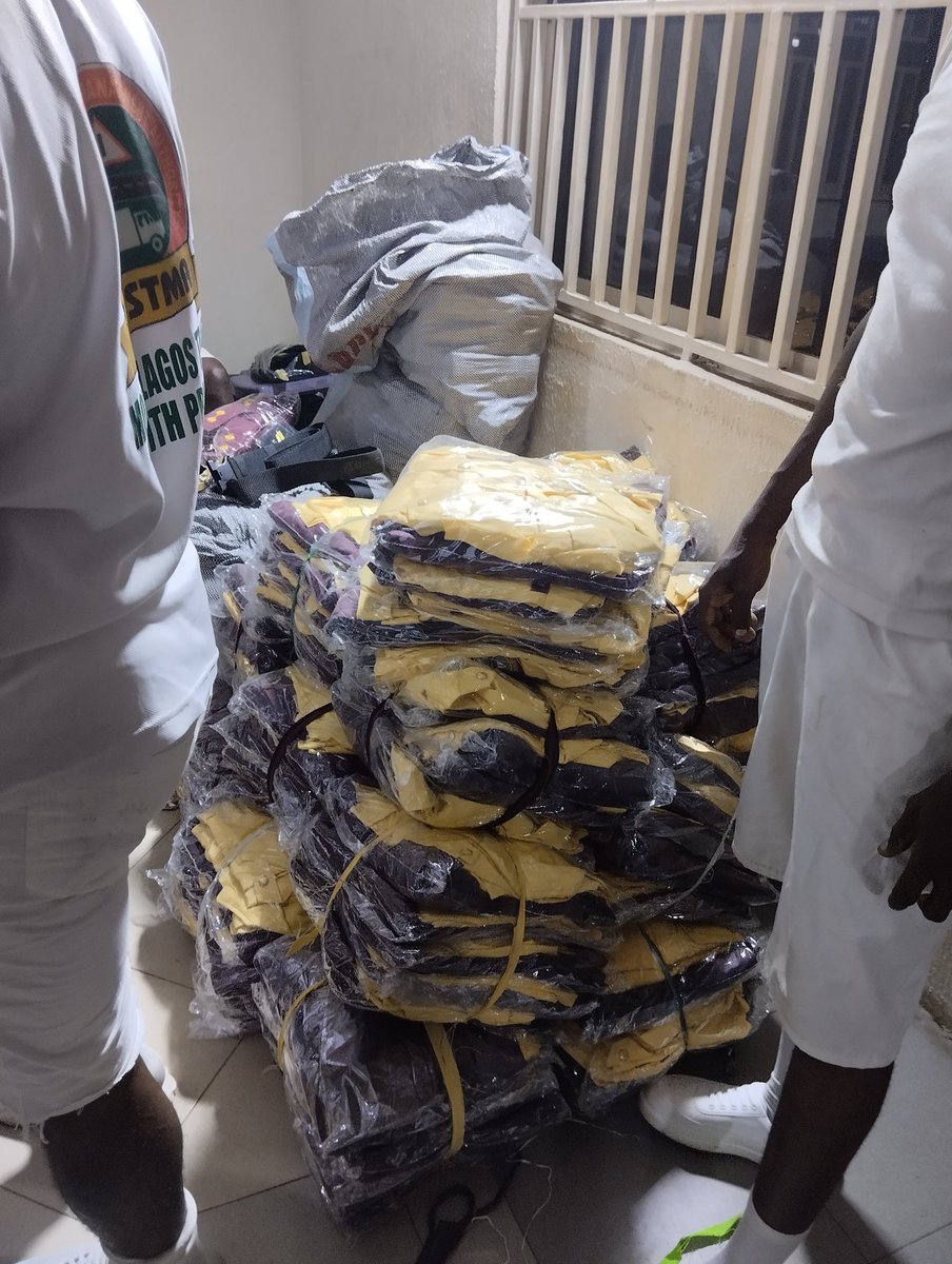 followlastma's tweet photo. #HappeningNow
#3DaysTrainingCourse
#LASTMACadetOfficers
#UniformDistribution
#FollowLASTMA
@followlasg
@jidesanwoolu
@drobafemihamzat
@lagosMOT1
@Sola_Giwa
@gm_lastma
@MobilePunch
@Gidi_Traffic
@TrafficChiefNG
@trafficbutter https://t.co/sStE1bdrMB