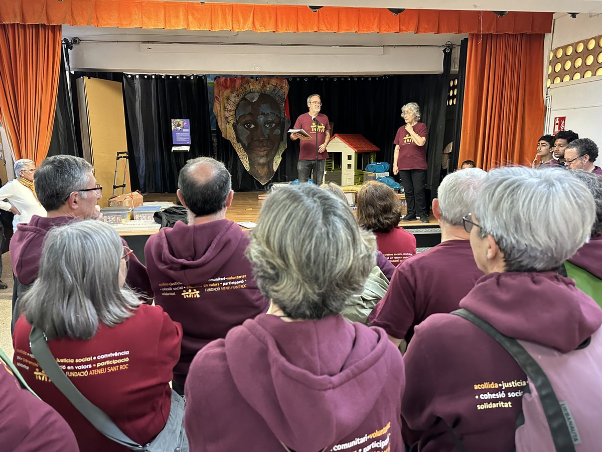 A l'Ateneu ens posem en marxa per bastir aquest aparador al barri que es la Fira de Sant Roc. Un engranatge precís de persones que transformarà la plaça Roja per un matí. No us ho perdeu! #40FiraSantRoc #Badalona #EstimarSantRoc