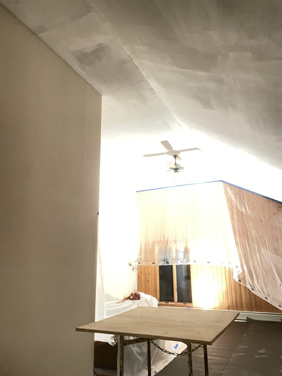 plastering_jr's tweet photo. @plaster popcorn ceiling removed ready for plaster Wilmington VT https://t.co/ryVQiYns13