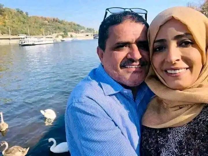 شعبي العظيم 

الدود ليس في 💃المانجا ....وشوكران ،🖐️🖐️