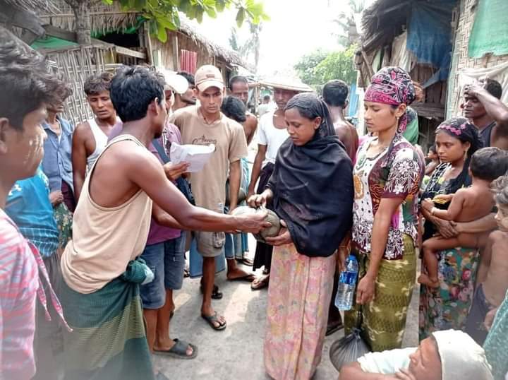 It is known that Arakan social philanthropy youths are organizing and supporting as much fresh and clean water as possible, the different ethnic and religion , at a time when food is difficult in Sittwe City, Arakan State. 2 May 2024