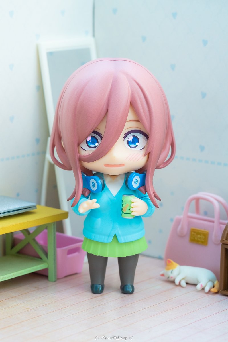 Miku, will you go out with me? 😊😳

MFC: myfigurecollection.net/picture/3987555

#NakanoMiku #GotoubunnoHanayome #TheQuintessentialQuintuplets #Nendoroid  #Nendography #GoodSmileCompany #Anime #ねんどろいど #グッドスマイルカンパニー #中野三玖 #五等分の花嫁 #中野家の五つ子生誕祭 #アニメ