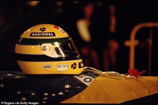 5 May 1994. Brazilian President Franco declared 3 days of national mourning and ordered flags flown at half-mast for Ayrton Senna. #Senna30