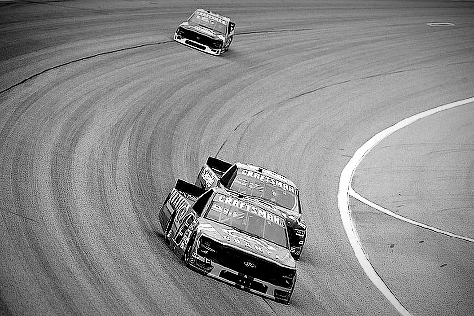 Frustrating day yesterday. Felt like we made some progress in qualifying. Starting in the back obviously hurt us but we fired off strong. We were unable to overcome our mistakes & finished 17th. Our @Quanta_Services @FordPerformance team will keep working. See ya @TooToughToTame!