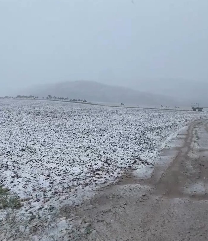 Mayıs karı ❄️

📍Niğde, Üç kapılı kasabası 
Rakım: 1850m