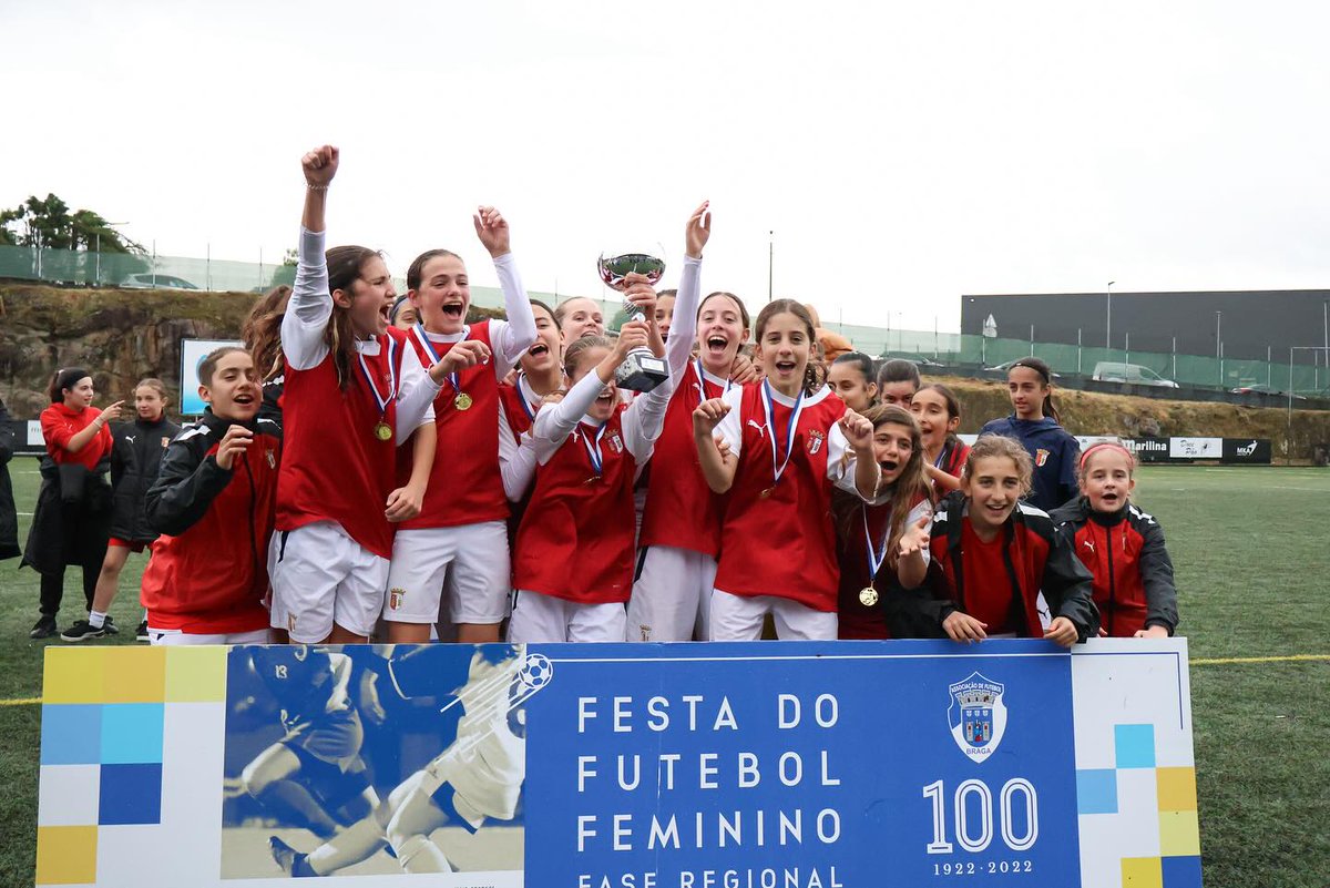 Próximo destino 👉 Cidade do Futebol! ✅

As jovens Gverreiras, no escalão Sub-15, foram as vencedoras da 𝗙𝗲𝘀𝘁𝗮 𝗱𝗲 𝗙𝘂𝘁𝗲𝗯𝗼𝗹 𝗙𝗲𝗺𝗶𝗻𝗶𝗻𝗼 de Braga e garantiram a presença na Fase Nacional 🤩

#PorMais