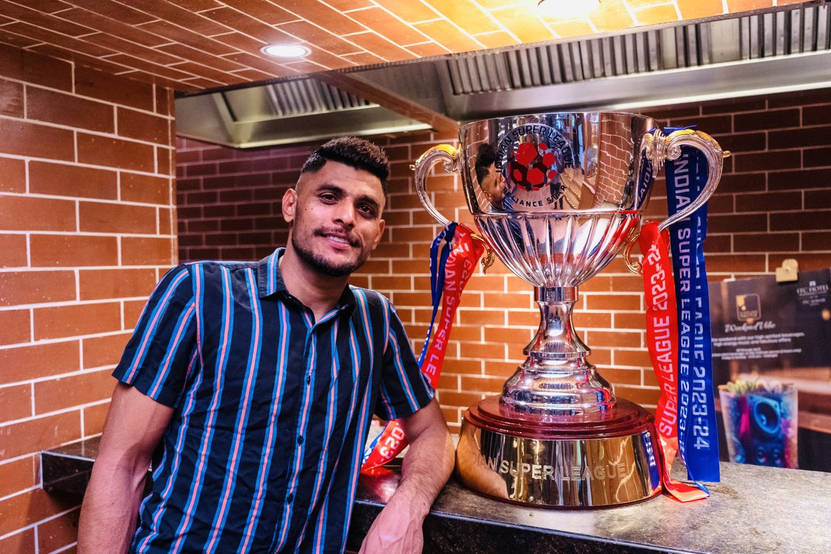 ISL Champions 🏆 It's time to paint Mumbai blue! 💙

#AamchiCity #ISLChamps #MumbaiCityFC #IndianFootball