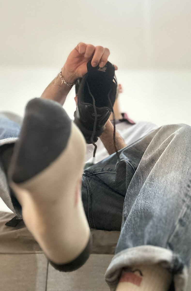 SpanishAlpha's_RT ( 2 K ) tweet media