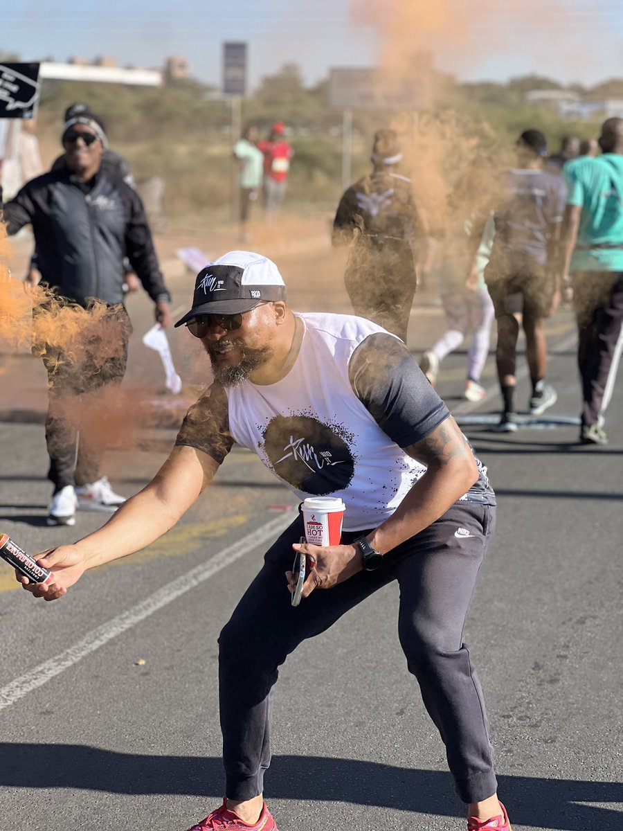 CarolKgafela's tweet image. Another successful Cheerdem delivered at the Diacore Gaborone Marathon with the Cru 🖤
#RunWidIt 
#Cheerdem 
#RunPartyRepeat