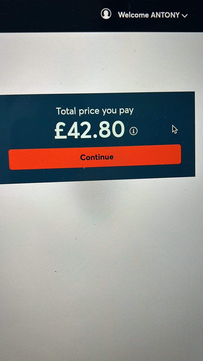 I need to get on a slightly earlier train. On a Sunday, so not at a peak time, or day. This is the cost, on top of the original ticket price. So that makes a total of £86.30 for a one way train ticket to London, in standard class. This is absolutely outrageous @AvantiWestCoast
