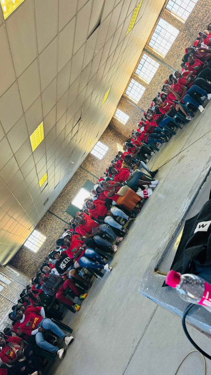 ♦️In Pictures♦️

EFF Youth and Students Mobilisation Committee Private Institutions Officer, Andile Mthimunye addressed the EFF Mlungisi Madonsela Battalion program at Perdekop Gert Sibande, ward 6

#VoteEFF
#MlungisiMandoselaBattalion