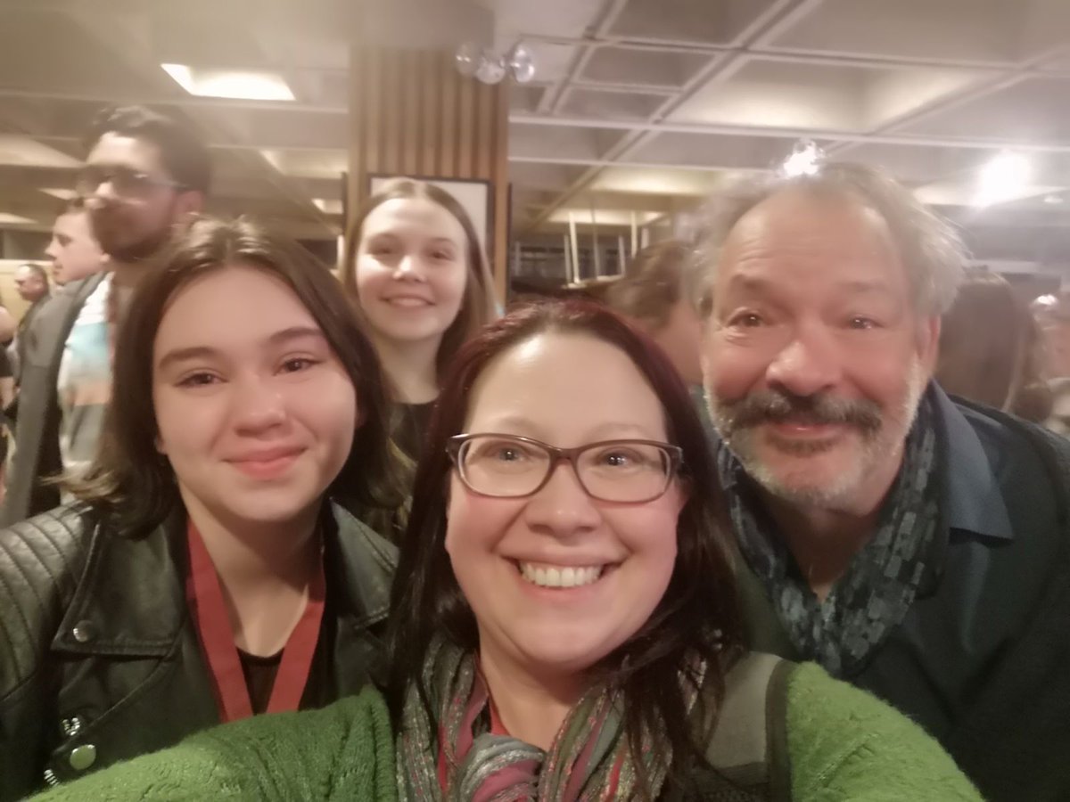 IRH_wildcats's tweet photo. Our Drama crowd are on their way home from a fabulous weekend at #PTAF #STARS and lots of news from the Arads presentation . @IRHMsHarris is super proud and excited! Lots to share but, for now, here are some photos! @NLSchoolsCA @RyanKelleyDoS https://t.co/Fay2GCV0IA