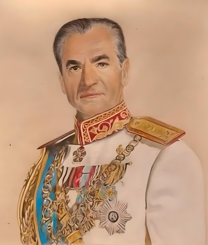#MohammadrezaPahlavi was the king of Iran before the 1979 revolution.
His services for the development and modernization of the country following his father's path are unprecedented and significant. But the wave of leftism and political Islam prevented it from continuing.