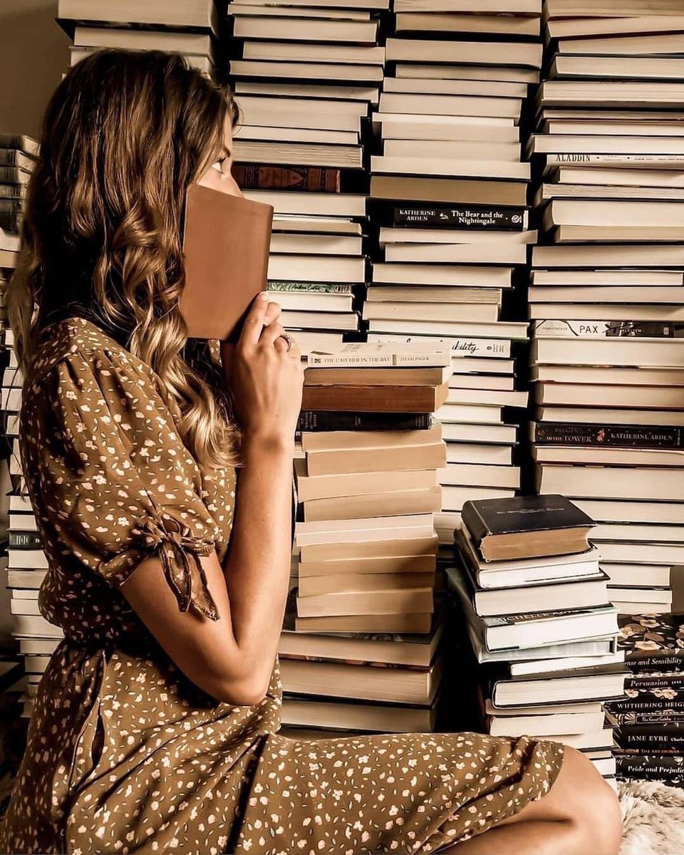 📚 “Divido a todos los lectores en dos clases: los que leen para recordar y los que leen para olvidar”. 🖌 William Lyon Phelps