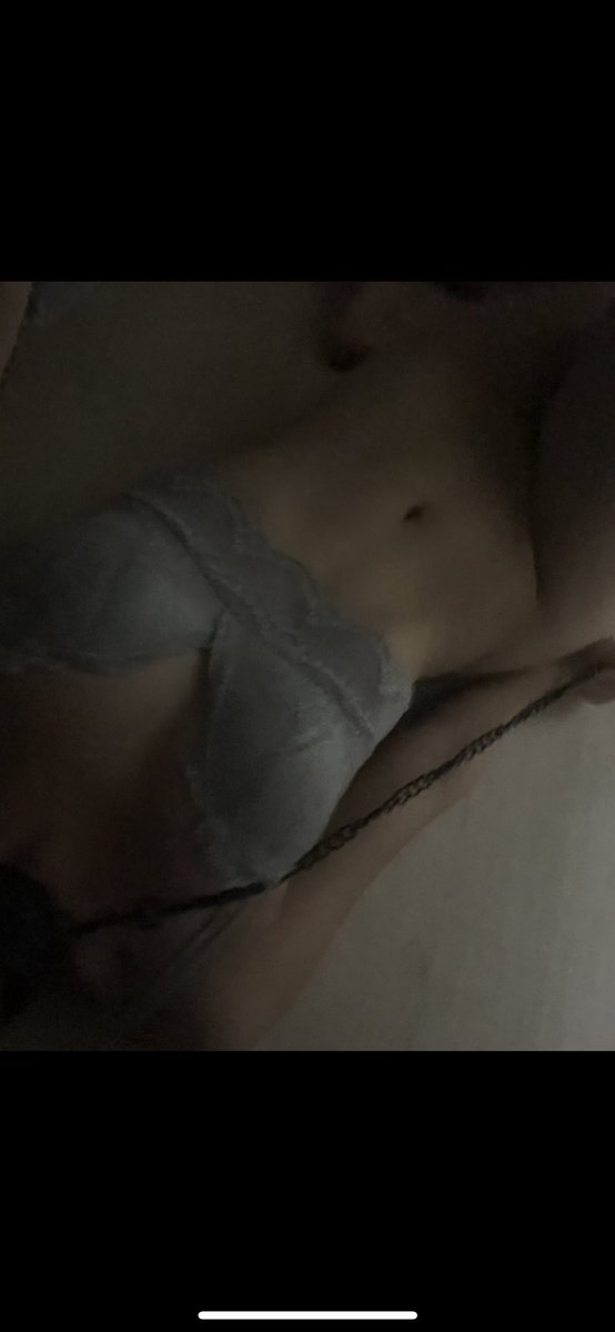 지금 신림~사당 근처에서 만남 가능하신 커플분들 있나요? 
180/70 164/50 2n 커플입니당 ㅎㅎ ㅎ 
간단하게 술 한 잔하고 스왑도 가능하신 분들 연락주세요! 사진 교환 가능하신 분들만 연락주세용