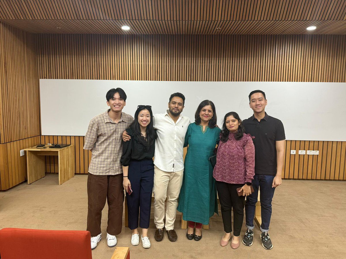 Super proud and happy to present Dr Uttkarsh Ayyangar who presented an outstanding thesis seminar on Monday the 29th of April
Congratulations Dr Uttkarsh!! So so proud of you 😎🤩🥳🍾
Looking forward to more amazing science from you 🤩😍🥰
<a href="/Uttkars91989537/">Uttkarsh</a> <a href="/DBT_inStem/">iBRIC-inStem</a>