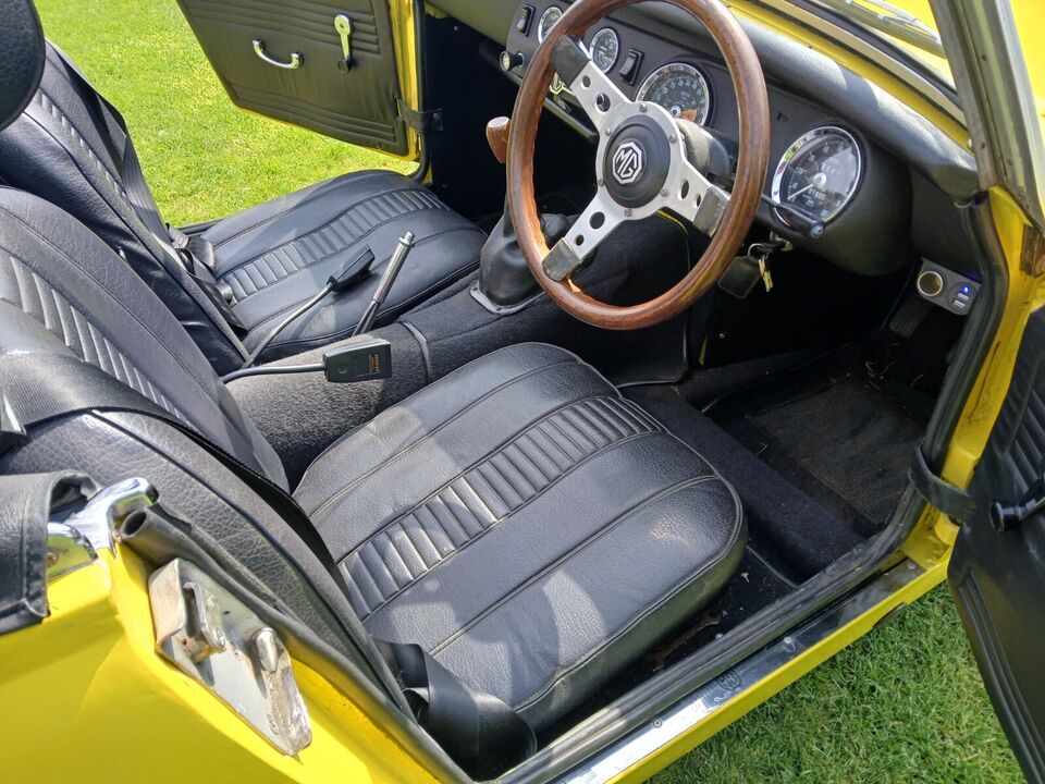 Ad:  1973 MG Midget 1275
On eBay here -->> ow.ly/K14O50RwAeV

 #MGmidget #CarRestoration #CarCollector #ClassicCarCommunity