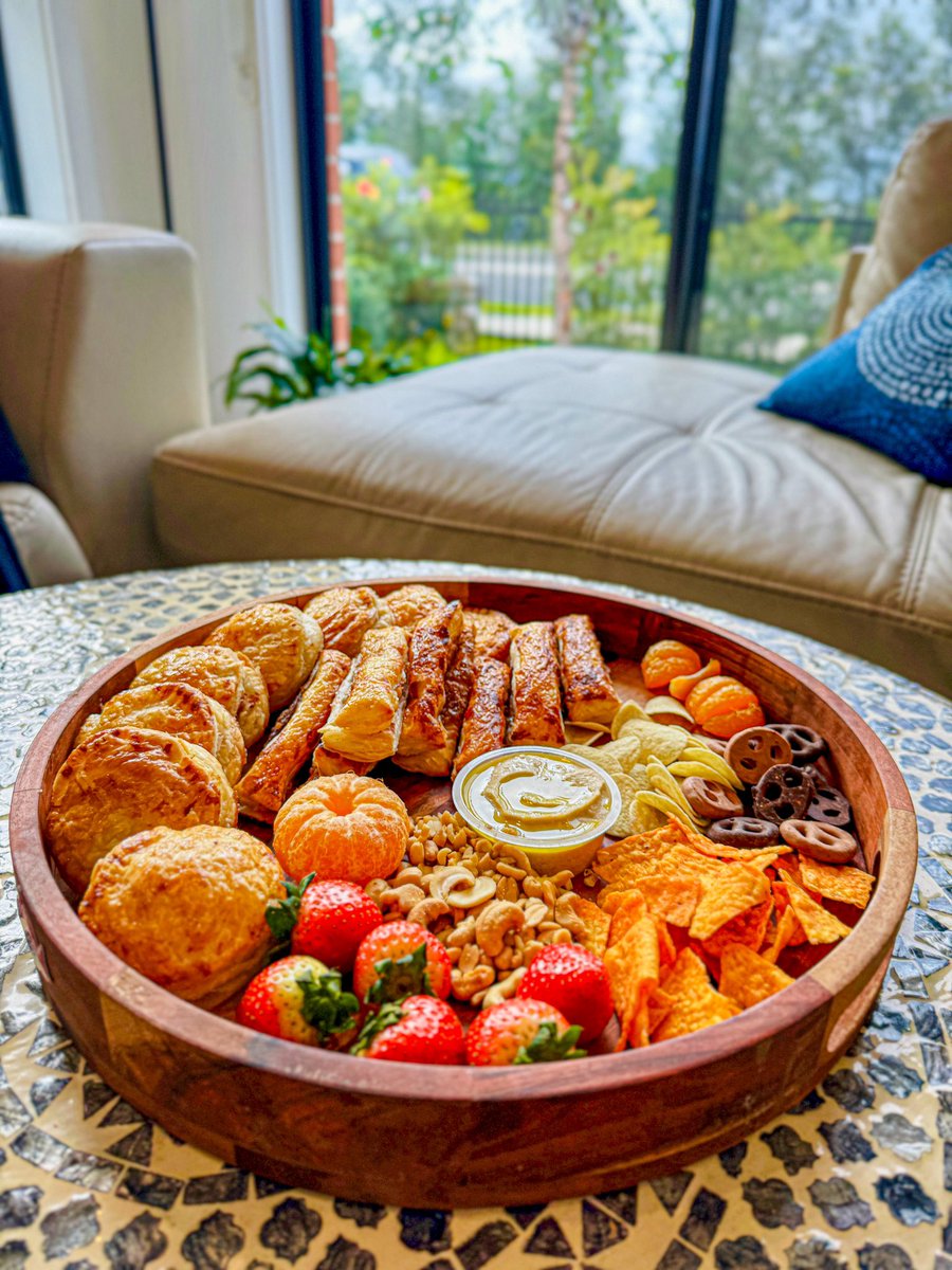 YsoSersY's tweet photo. I don't go long without eating. I never starve myself: I grab a healthy snack..
#WeekendSnacking #MaiChaiRWo https://t.co/STdyHtr20U