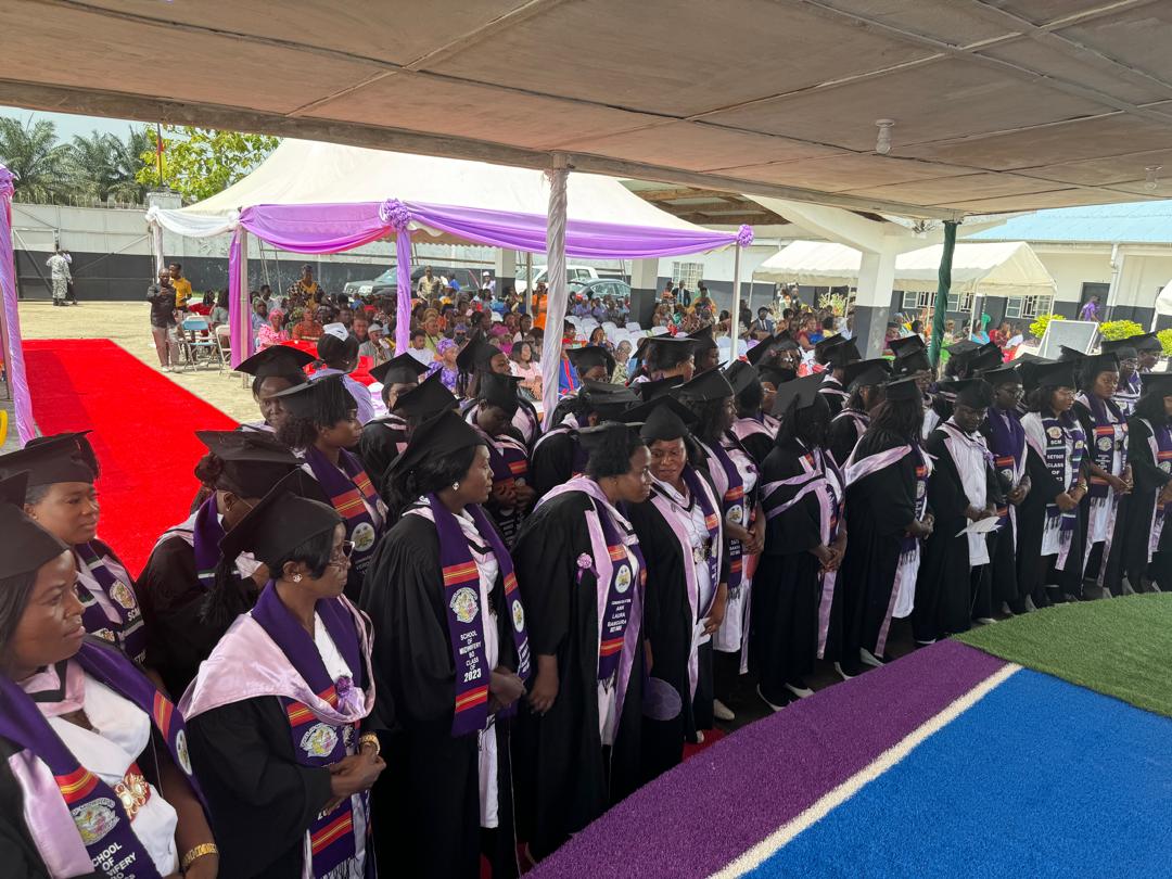 On #IDM2024 we are celebrating the nearly 160 new midwife graduates in Sierra Leone from the Bo and Makeni Schools of Midwifery. We are glad to have supported them through their studies and are looking forward to seeing the impact they go on to have. 📰 seedglobalhealth.org/2024/04/30/sie…