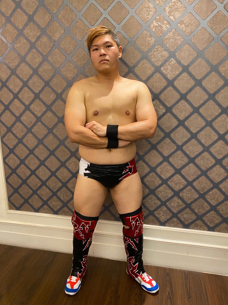 久違約摔
拿來當成這次的形象照