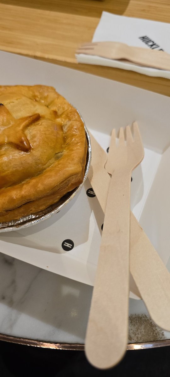 I'll try to eat my pie with wooden utensils while millionaires use their fancy jets to travel to their nearest grocery store. #savetheenvironment 😜