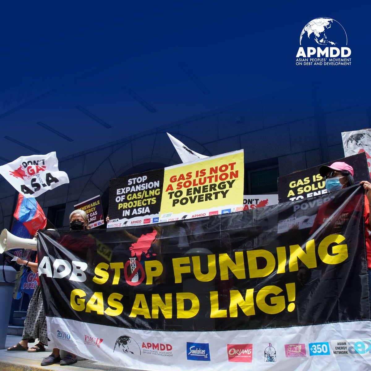 There is no future with fossil fuels. @ADB_HQ #GasIsNotATransitionFuel and not a solution to energy poverty. #DontGasAsia! We demand a total fossil fuel phaseout!