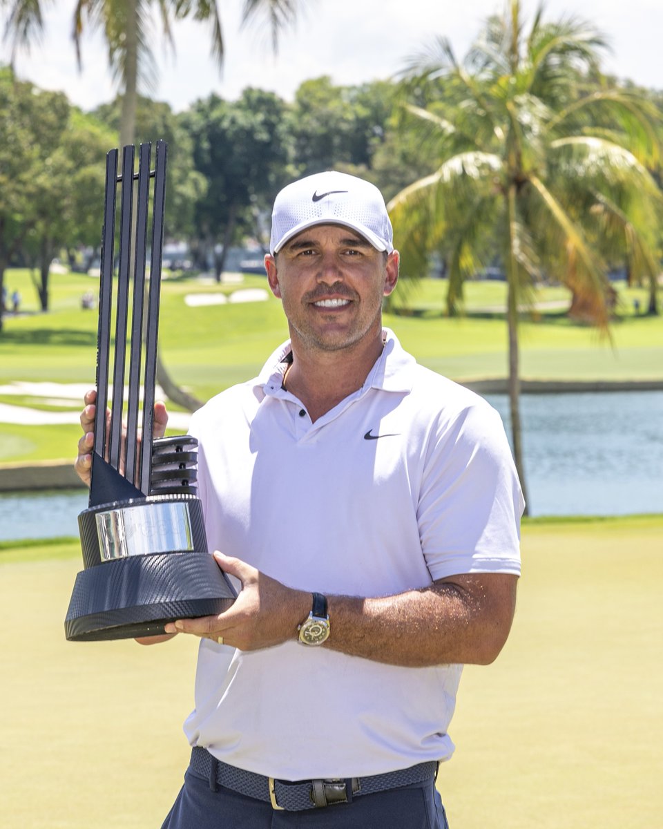 livgolf_league's tweet photo. Man of the moment 🔥 @BKoepka 

#LIVGolf @SmashGC https://t.co/y38MY2iTZg