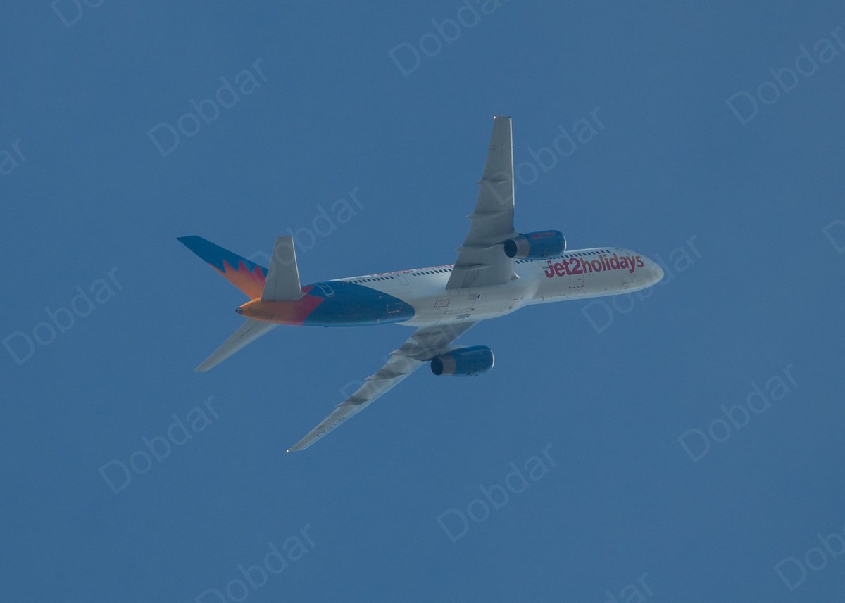 Aircraft spotted 2024-05-05 08:38:13: Jet2 757-200 Flight EXS6ZY, Registration G-LSAJ, Boeing 757-236