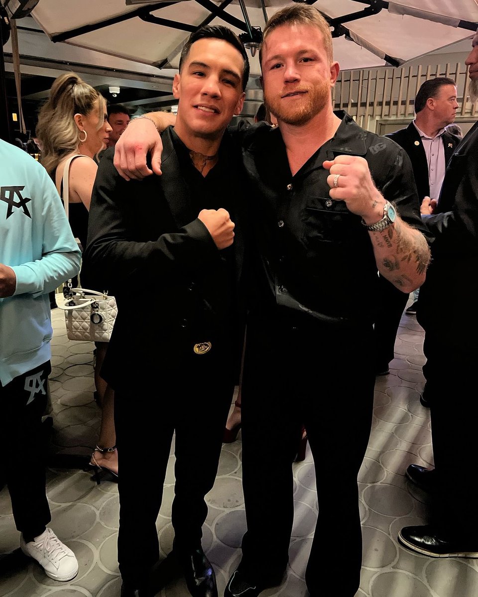 Simplemente con el mejor @canelo 👑 @CANELOTEAM