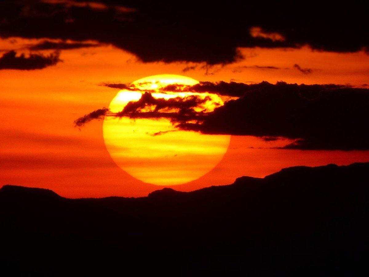 Samburu sunsets #tembeakenya