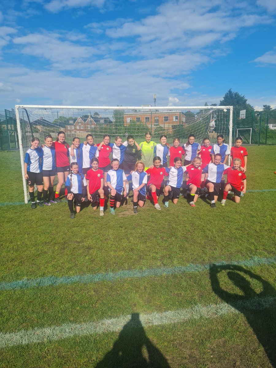 Huge thanks to Sittingbourne Ladies for hosting our 12s in their final match. It has been an amazing season watching these girls flourish and we wish them all the best going forward. Huge shout out to all the parents for ferrying the girls around to training and matches.