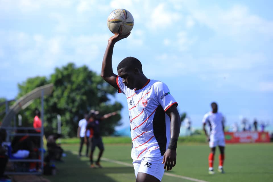 Players ruled out of today's match🚫 🔘Kawooya Ramz {Hamstring} 🔘Asiimwe John {USSSA games in Masaka} 🔘Ssekimbega Kevin {Accumulated cards } 🔘Kawooya Andrew {fracture} 🔘 Ssenonga Hussein {dehydration} 🔘 Otim Denis {Knee Injury} 📸 || @JaleMorgan3 #MukwanoGwabangi 🔴🦅