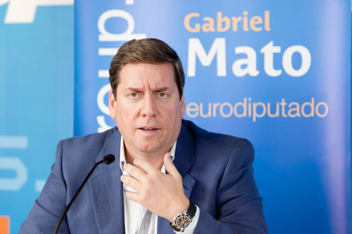 Gabriel Mato irá en el puesto 11 de las lista del PP a las elecciones al Parlamento Europeo #europa #elecciones #parlamento #politica #politican @GabrielMatoA @ppegrupo politican.es/nota/4343/gabr…