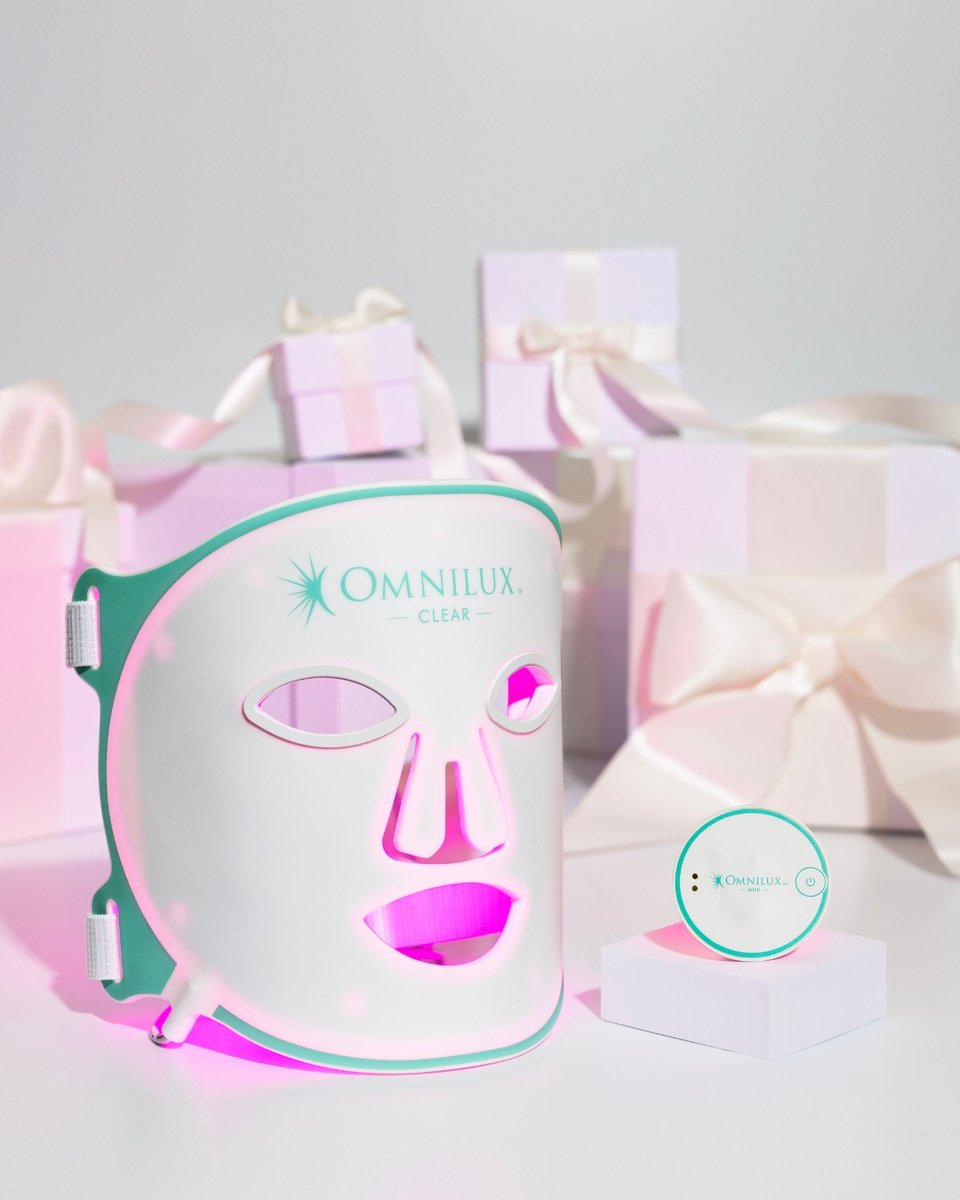 HelloSkinmart's tweet image. Spoil your Mum (*or yourself) this Mother’s Day with an Omnilux Mask  ✨💐⁠
For glowing, brighter and rejuvenated skin in just 10 minutes! ⁠
Head to the link in our Bio, to speak to one of our Skin Therapists to decide whether the Contour Face or Clear Mask is for you! ⁠

⁠