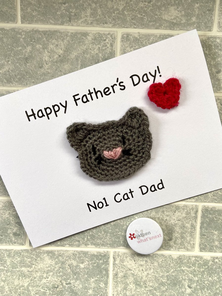 It's not just kids who want to wish their dad a happy Father's Day- dogs, cats and furbabies do too! 🐶🐱 Get your cards from my #etsy shop okthenwhatsnextcraft.etsy.com #earlybiz #crochet #ukgiftam #UKGiftHour